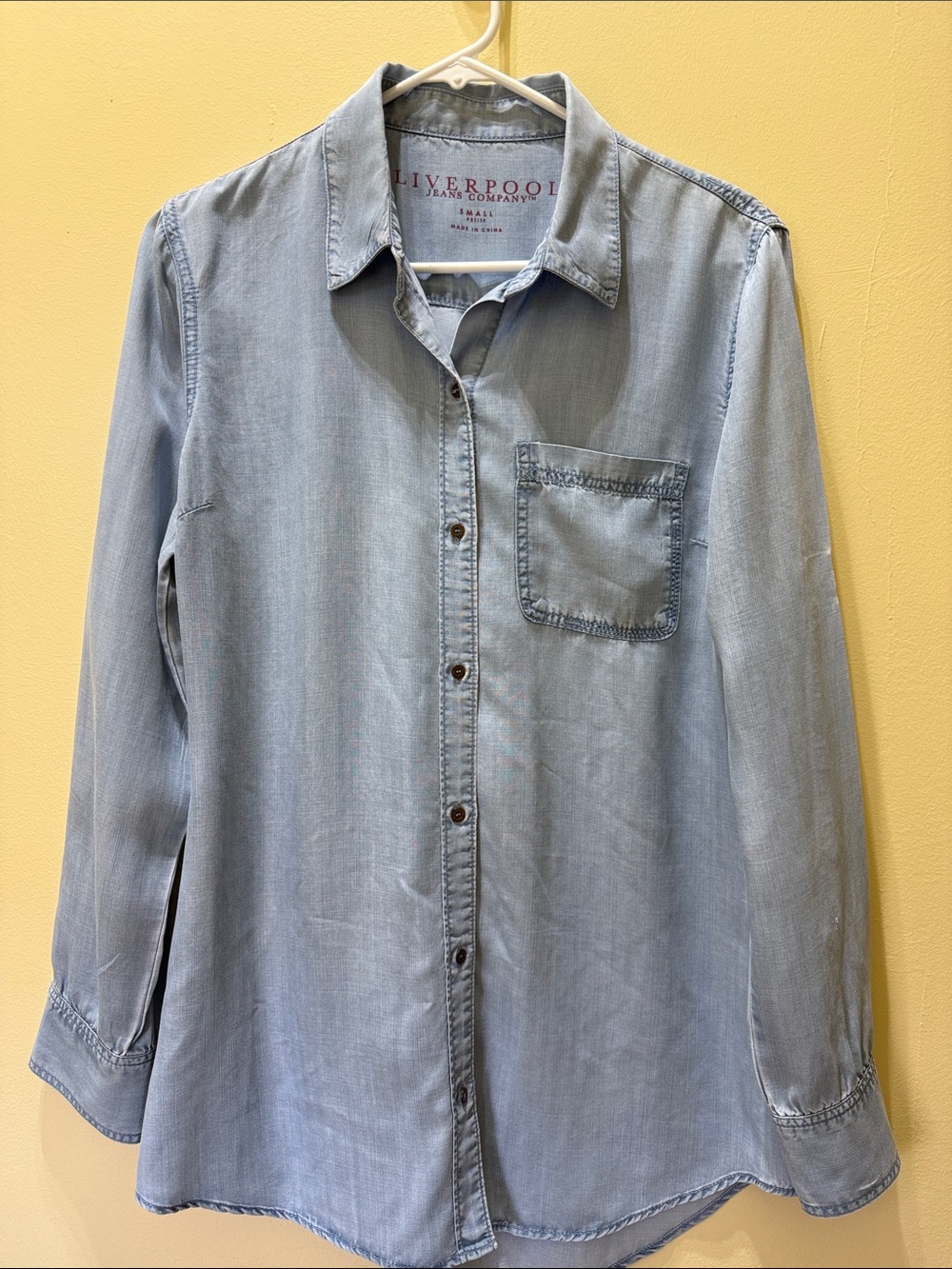 Liverpool Jeans Company Men’s Light Denim Button-Up Shirt
